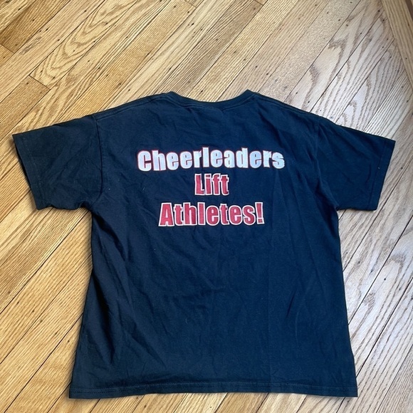 Gildan Cheerleaders Lift Athletes Graphic Tee Black Red White L Gym Cheer Y2K - Picture 4 of 4